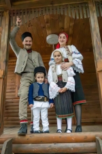 Újdonság!!!!  Egésznapos gyimesi táncoktatás kurzus 2025. november 8. 10.00-18.00